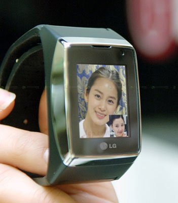 LG 3G Wrist Watch Mobile Phone