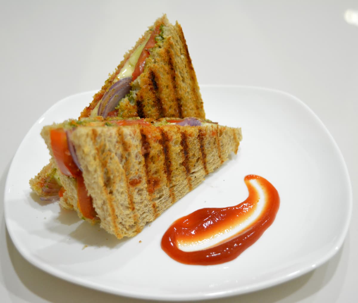 vegetable-grilled-sandwich